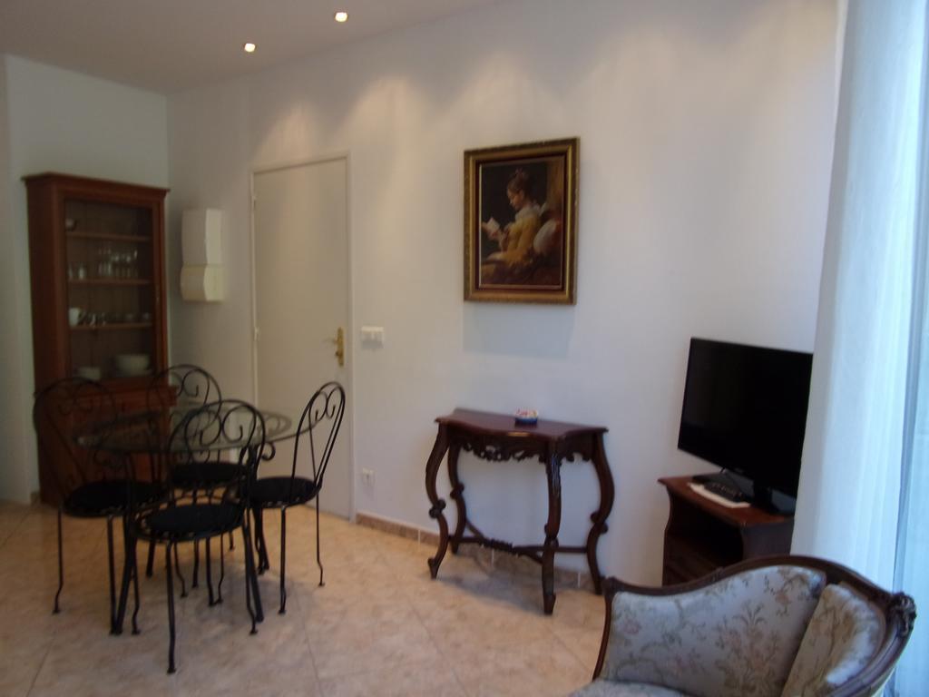 Top' Appart Hotel Pont-Sainte-Maxence Exterior foto