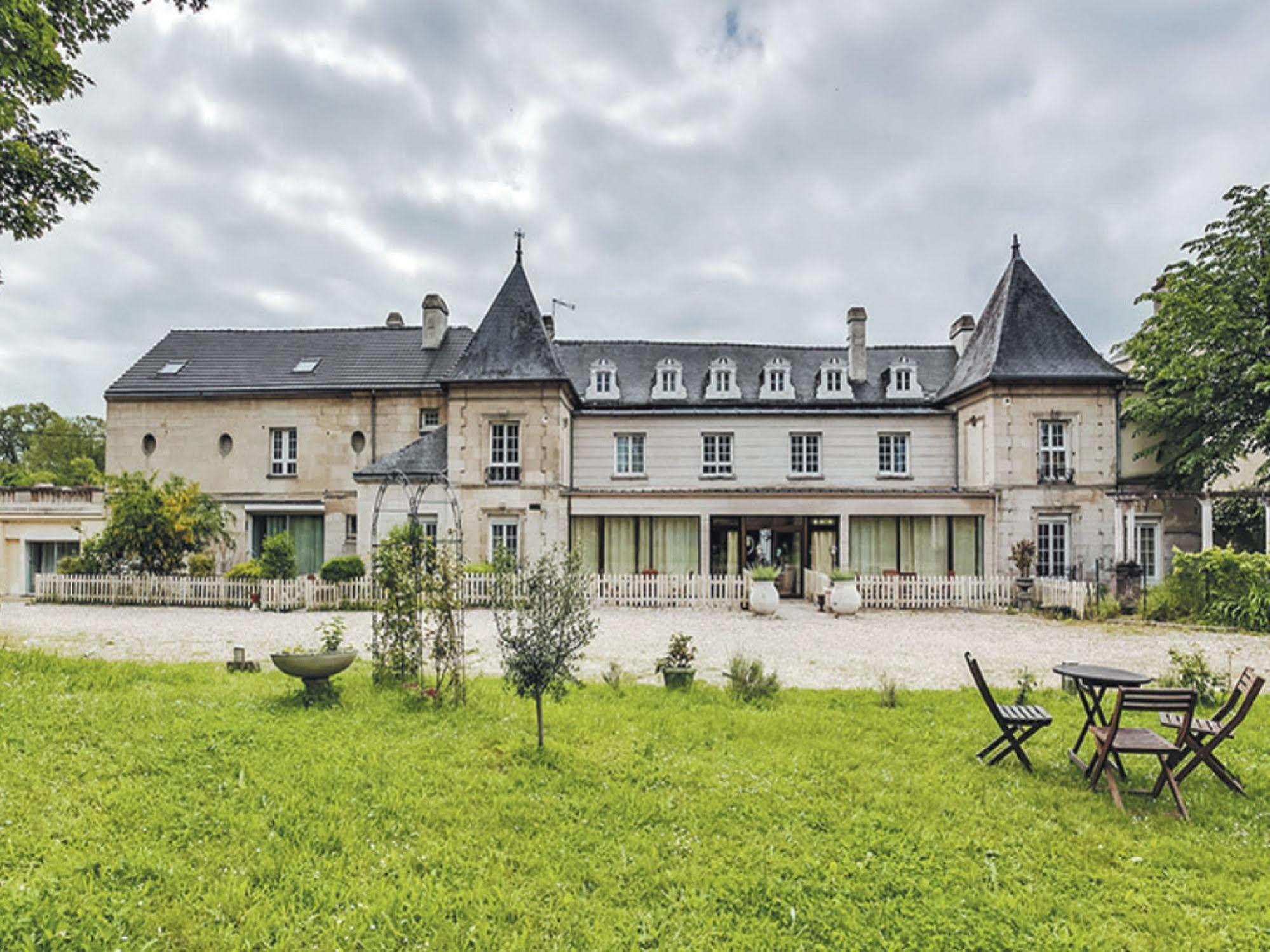 Top' Appart Hotel Pont-Sainte-Maxence Exterior foto