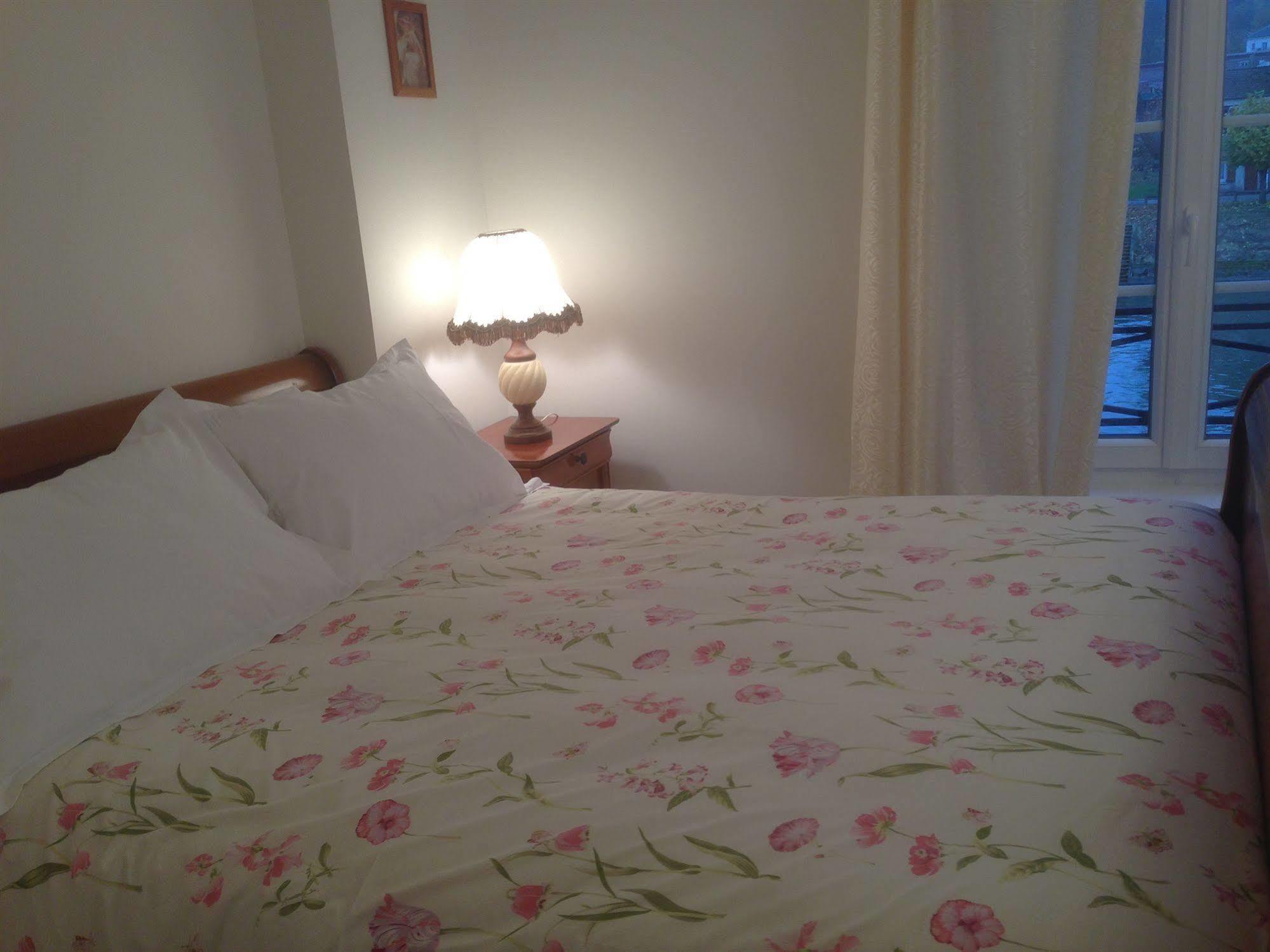 Top' Appart Hotel Pont-Sainte-Maxence Exterior foto